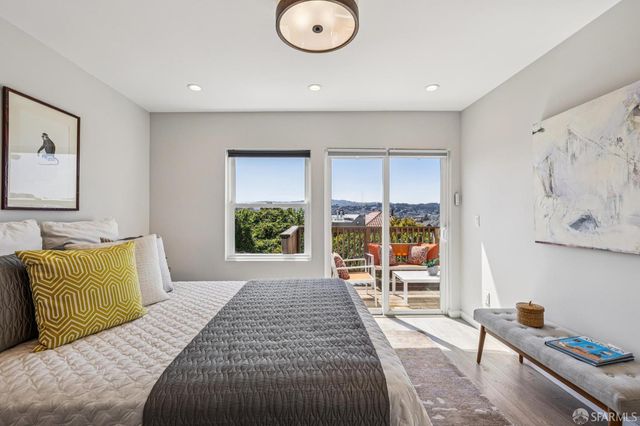 1479 Newcomb Avenue, San Francisco, CA 94124