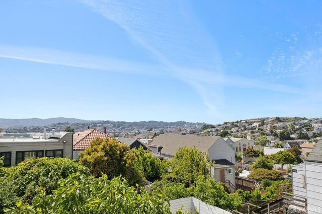 1479 Newcomb Avenue, San Francisco, CA 94124