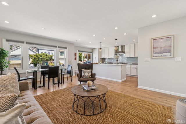 1479 Newcomb Avenue, San Francisco, CA 94124