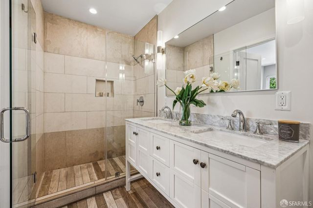 1479 Newcomb Avenue, San Francisco, CA 94124