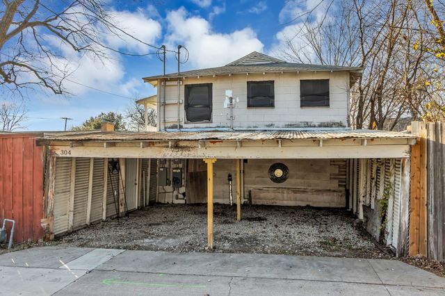 304 N Jackson Avenue, Wylie, TX 75098
