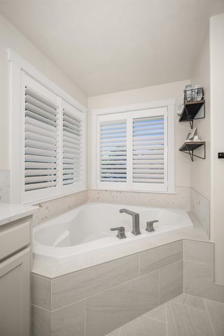 2405 W Stratton Ave, Spokane, WA 99208