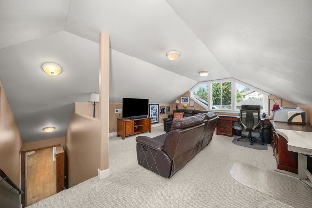 2405 W Stratton Ave, Spokane, WA 99208