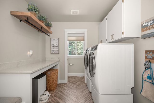 2405 W Stratton Ave, Spokane, WA 99208