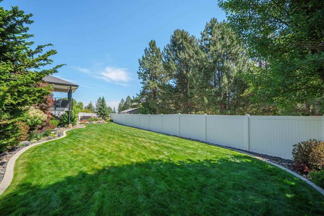 2405 W Stratton Ave, Spokane, WA 99208