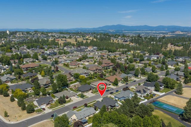 2405 W Stratton Ave, Spokane, WA 99208