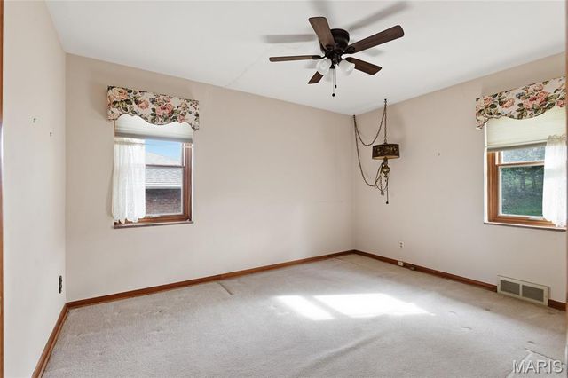 3503 Wintergreen Lane, St Louis, MO 63125