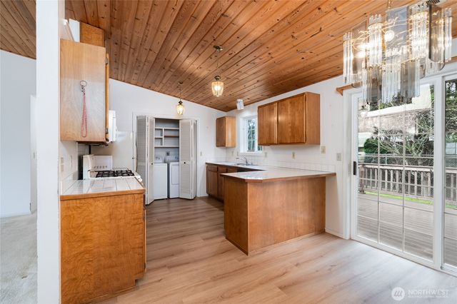 2219 13th, Anacortes, WA 98221