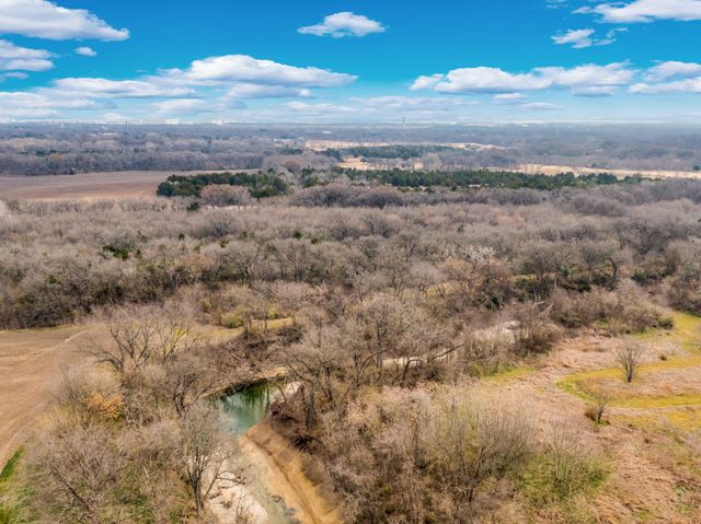 810 Truman Circle, Lancaster, TX 75146