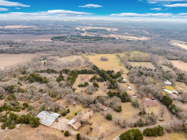 810 Truman Circle, Lancaster, TX 75146