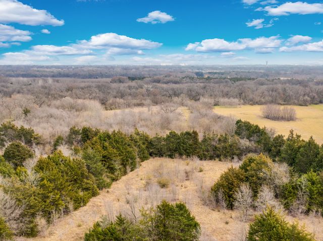 810 Truman Circle, Lancaster, TX 75146