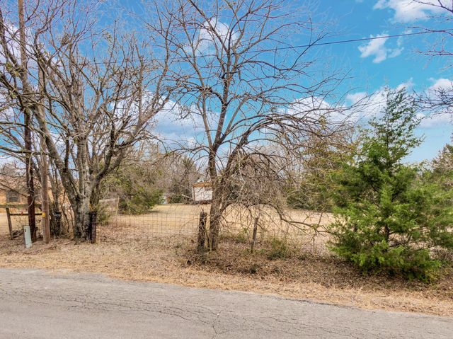810 Truman Circle, Lancaster, TX 75146