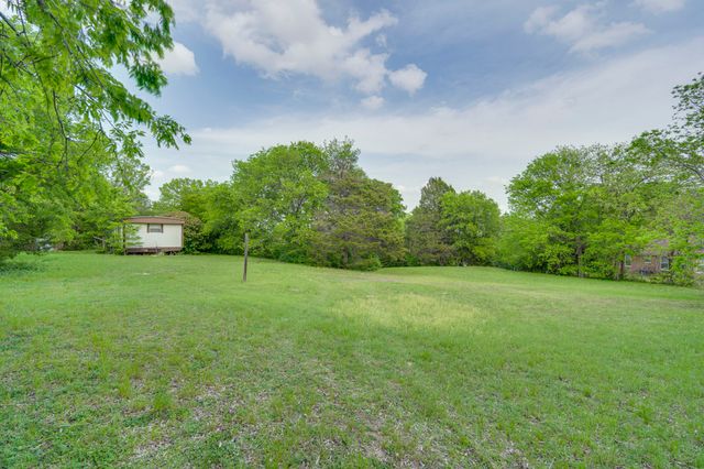 810 Truman Circle, Lancaster, TX 75146