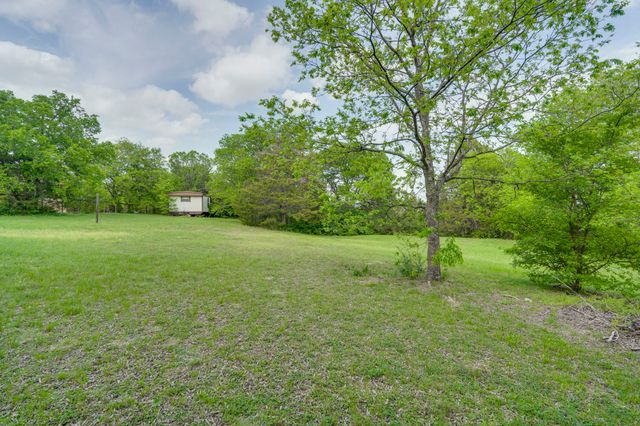 810 Truman Circle, Lancaster, TX 75146