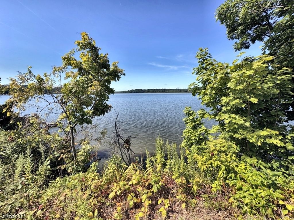74 Sand Shore Rd, Mount Olive Twp., NJ 07828 — photo 2