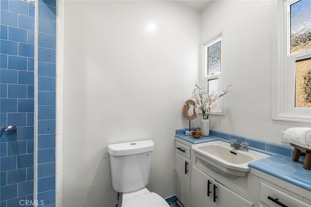 2314 Oakmont Avenue, Santa Ana, CA 92706