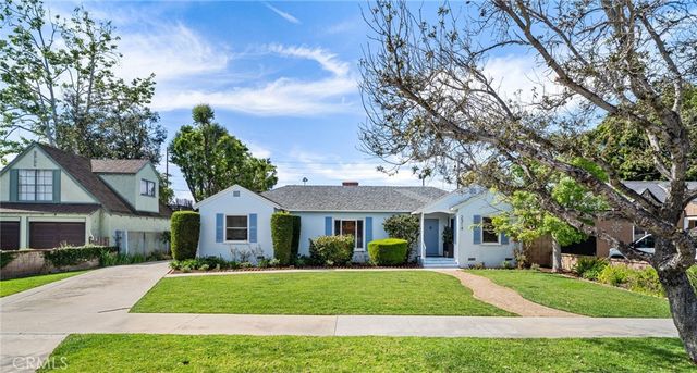 2314 Oakmont Avenue, Santa Ana, CA 92706