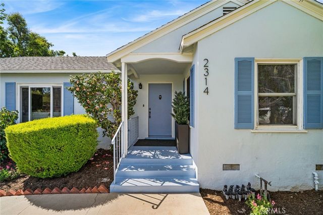2314 Oakmont Avenue, Santa Ana, CA 92706