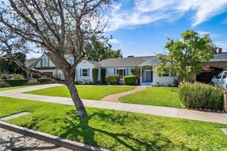 2314 Oakmont Avenue, Santa Ana, CA 92706
