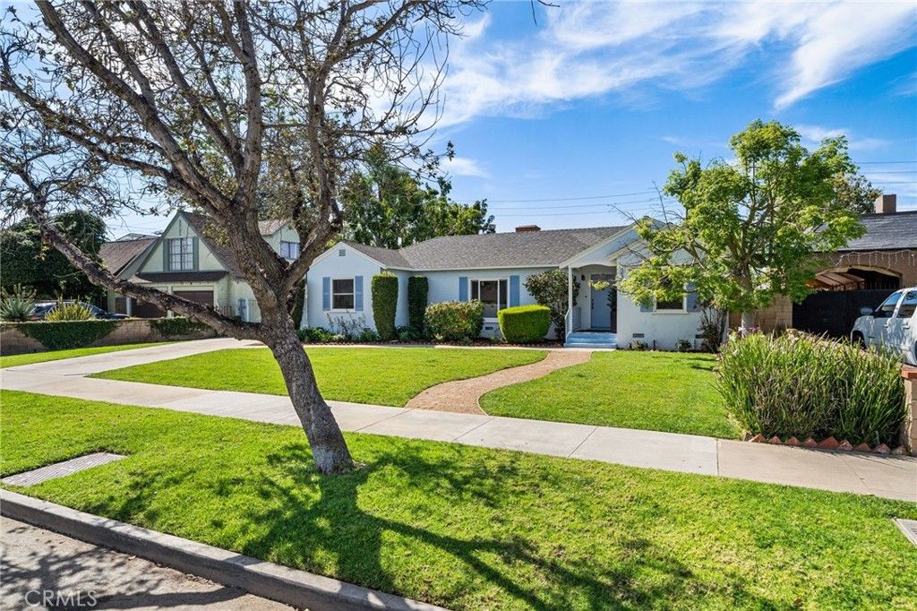 2314 Oakmont Avenue, Santa Ana, CA 92706