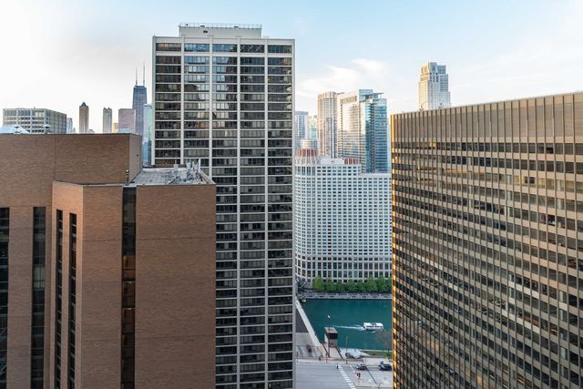 222 N COLUMBUS Drive 3607, Chicago, IL 60601