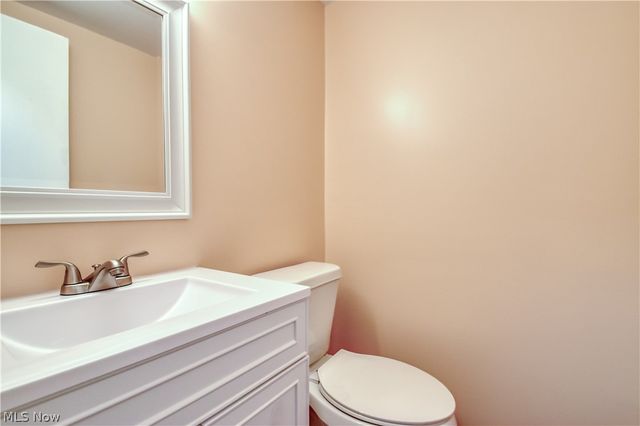 5548 Ivy Court C, Willoughby, OH 44094