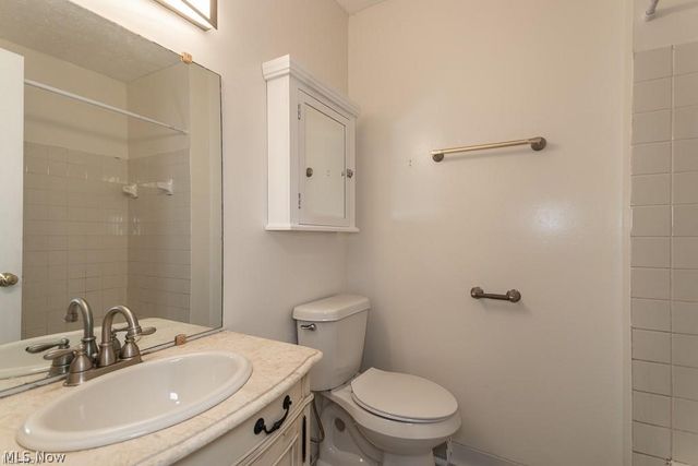 5548 Ivy Court C, Willoughby, OH 44094