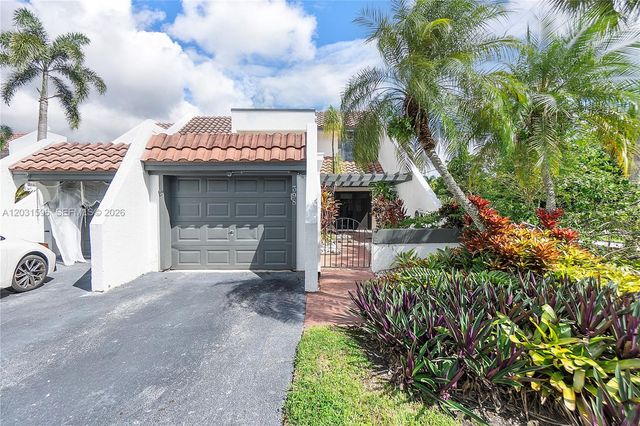 398 Fern Dr 10-6, Weston, FL 33326