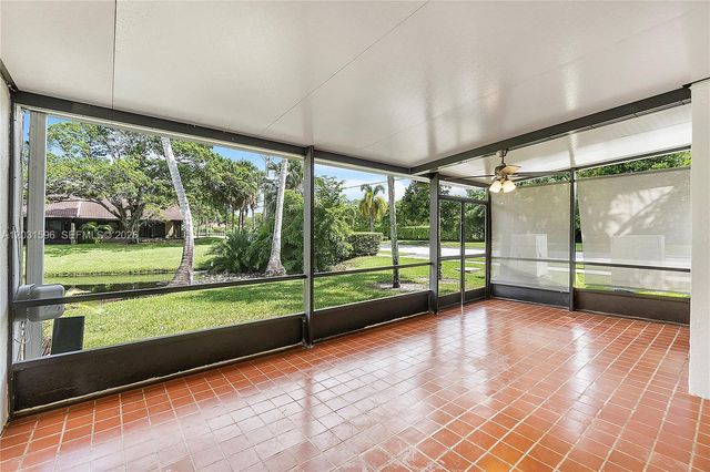 398 Fern Dr 10-6, Weston, FL 33326