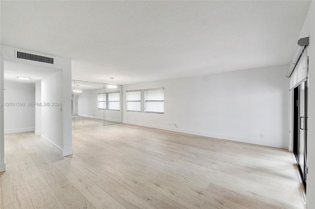 398 Fern Dr 10-6, Weston, FL 33326