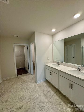 14208 Wilson Mac Lane, Charlotte, NC 28278