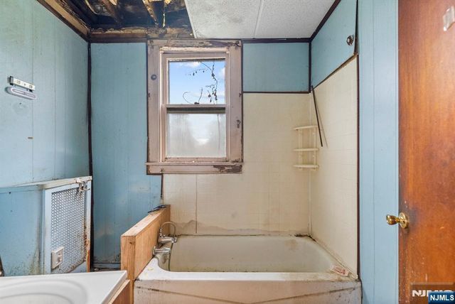 36 Pulaski Street, Bloomfield, NJ 07003
