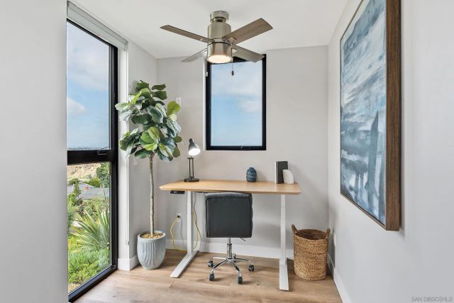 5830 Desert View Dr, La Jolla, CA 92037