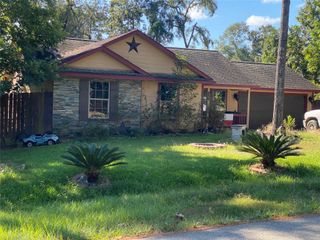 10464 Royal York Dr, Conroe, TX 77303