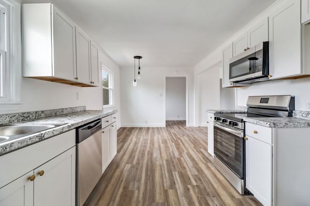 106 Dearman St, Smithville, TN 37166