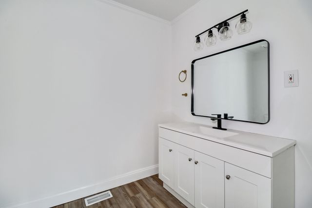 106 Dearman St, Smithville, TN 37166