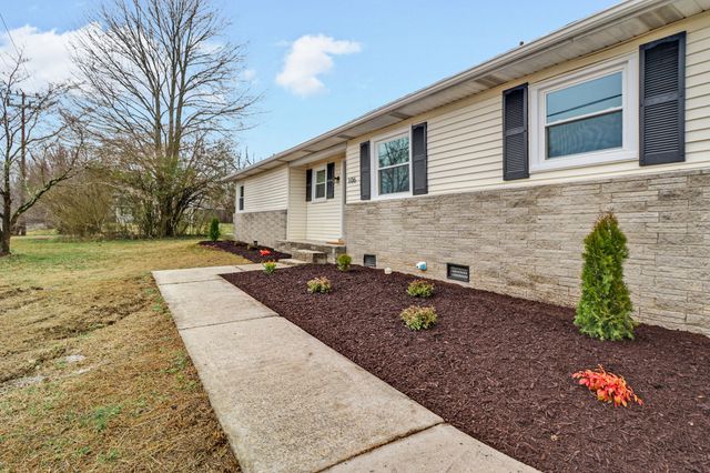 106 Dearman St, Smithville, TN 37166