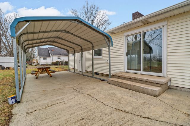 106 Dearman St, Smithville, TN 37166