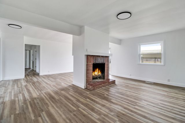 106 Dearman St, Smithville, TN 37166