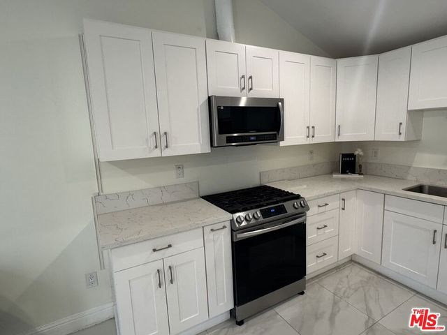1913 Hillsboro Avenue, Los Angeles, CA 90035