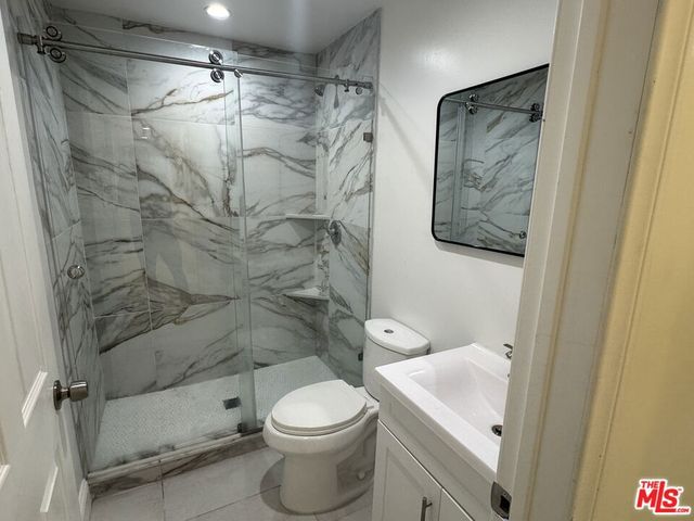 1913 Hillsboro Avenue, Los Angeles, CA 90035