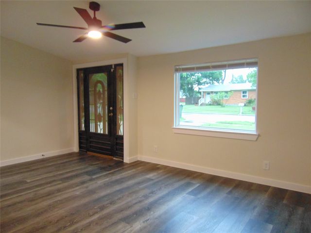 202 Wallace Drive, Garland, TX 75041