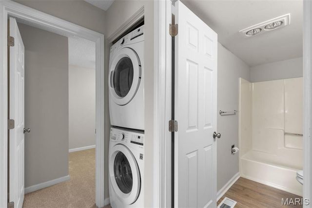 8825 Wrenwood Lane, Brentwood, MO 63144