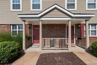 8825 Wrenwood Lane, Brentwood, MO 63144