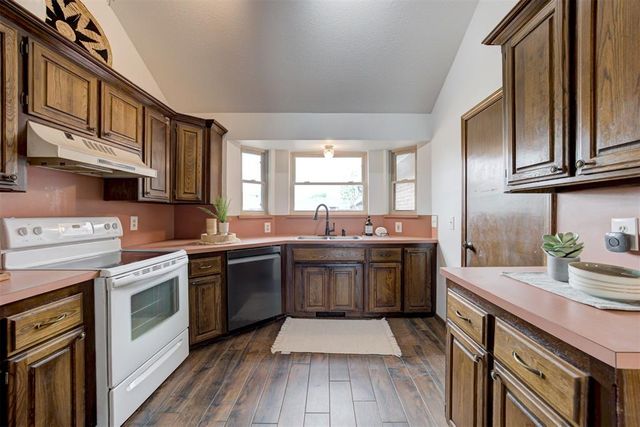 8416 Breezewood Drive, Oklahoma City, OK 73135