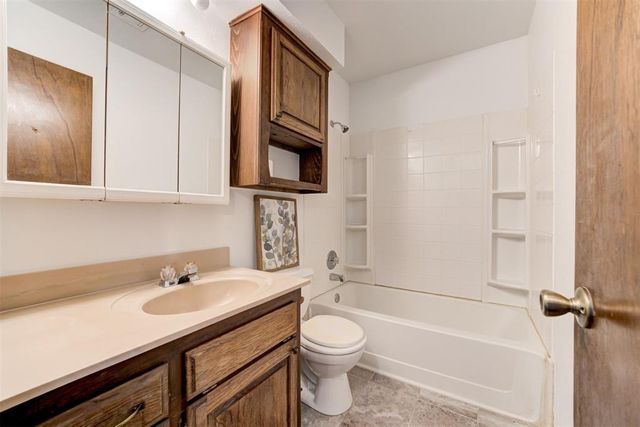 8416 Breezewood Drive, Oklahoma City, OK 73135