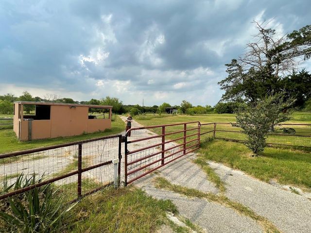 5001 Blue Bluff RD, Austin, TX 78724