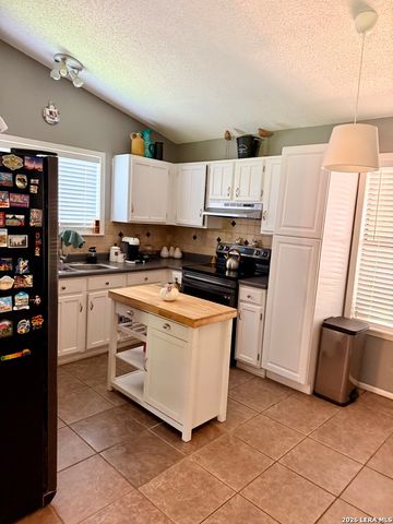 13914 Woodbreeze, San Antonio, TX 78217