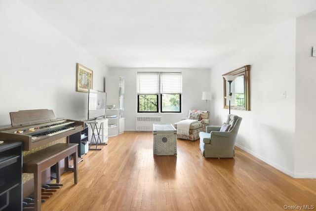 488 Ocean Parkway 3B, Brooklyn, NY 11218