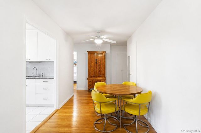 488 Ocean Parkway 3B, Brooklyn, NY 11218